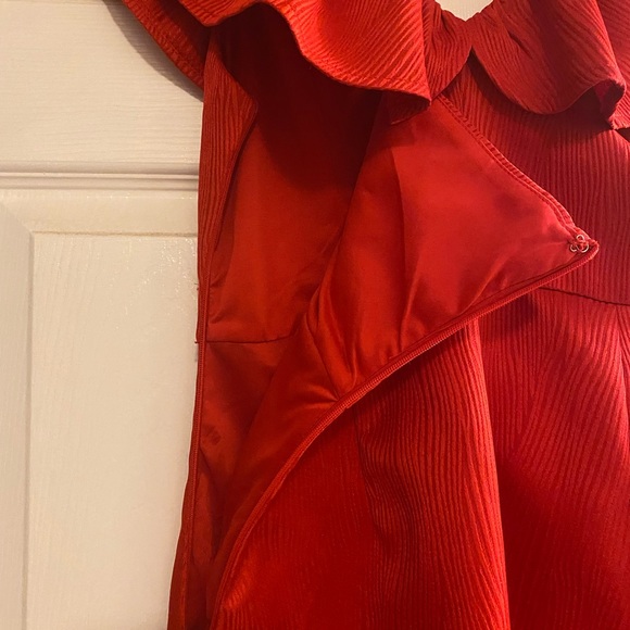 Do + Be Dress Semi formal Size Small Red Mini Dress Gorgeous Date Night - Picture 3 of 5